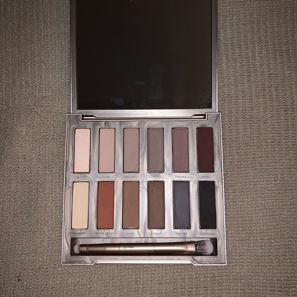 Urban Decay Naked Ultimate Basics palette - Picture 3 of 4